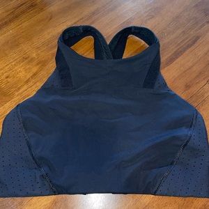 Black lululemon sports bra
